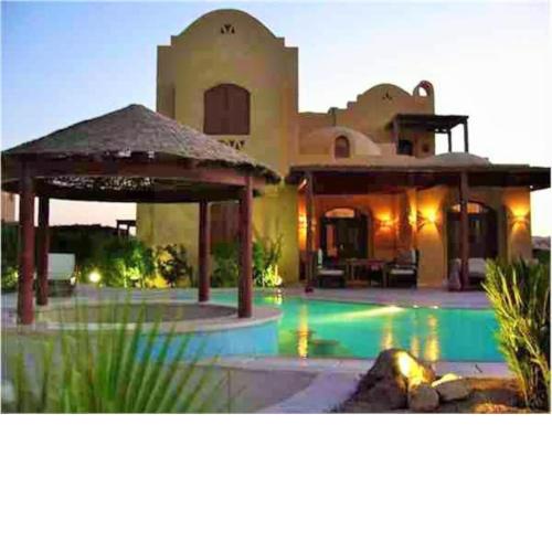 Private Villa with heated pool and lagoon