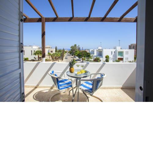 Protaras Holiday Suite Annie
