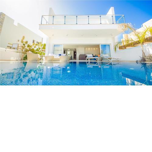 Protaras Holiday Villa 100