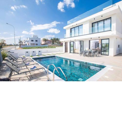 Protaras Holiday Villa