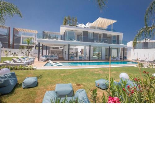 Protaras Olivine Villa mit herrlichem Garten, Pool