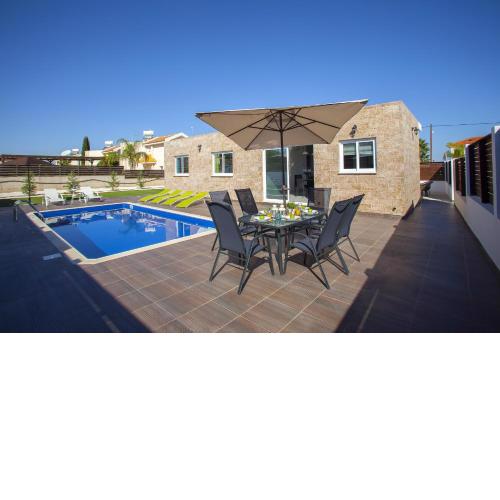 Protaras Villa Hollywood