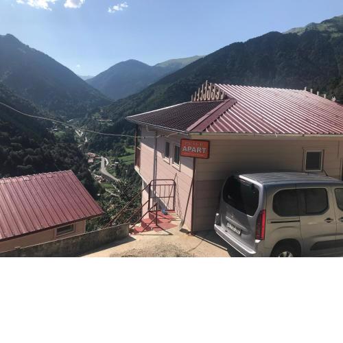 Puşur Apart