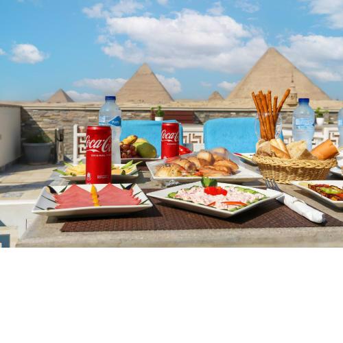 Pyramid Edge Hotel & Exclusive Pyramids View Rooftop
