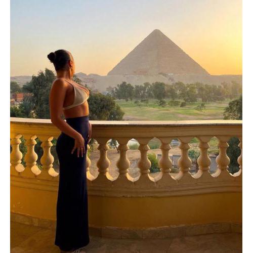 Pyramids Golf view suites