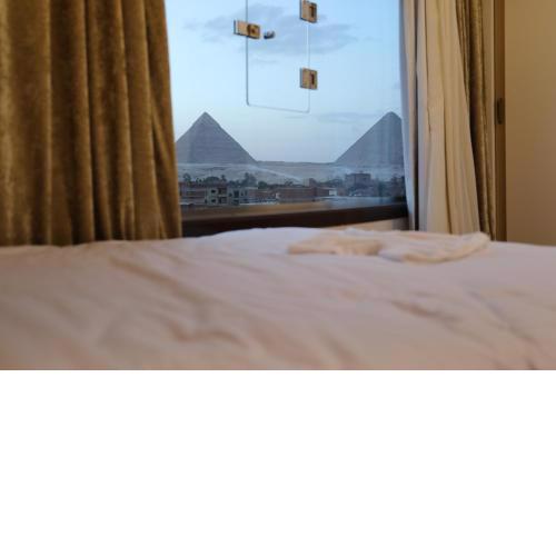 Pyramids heart view hotel