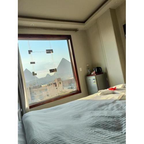 Pyramids Hills Hotel