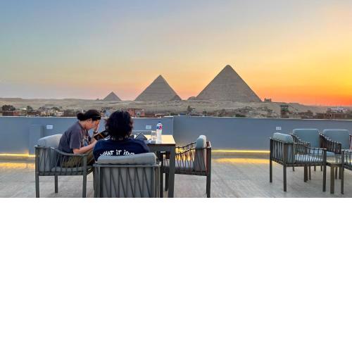 Pyramids Hotel