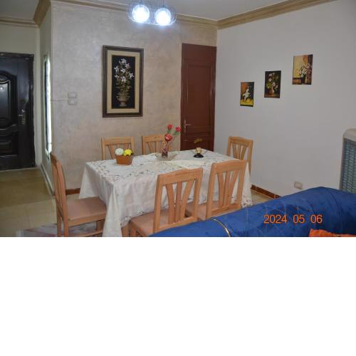 Pyramids live in apartment