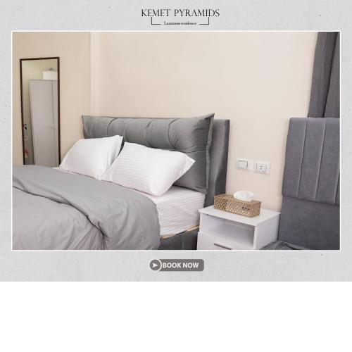 Pyramids Lodge