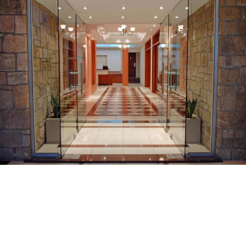 Pyramos Hotel