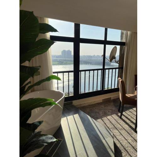 Queen of Nile view
