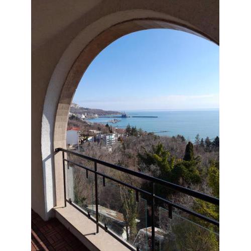 Queen's Palace Balchik apartment