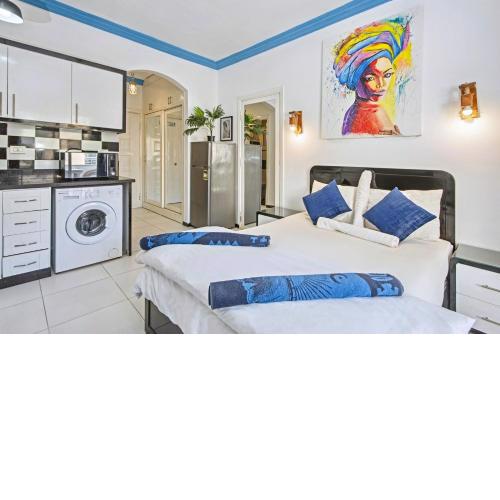 Rare New Marina Hotspot With Fast Free WIFI, Balcony & Pool - Western Standards - Sheraton Plaza 414