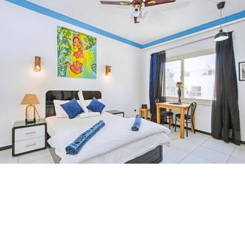 Rare New Marina Hotspot With Pool & Fast Free WIFI - Western Standards - Sheraton Plaza 415