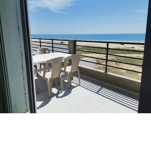 Rare S2 en front de mer Maamoura Beach