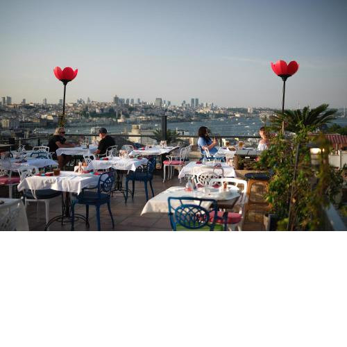 Raymond Blue Hotel