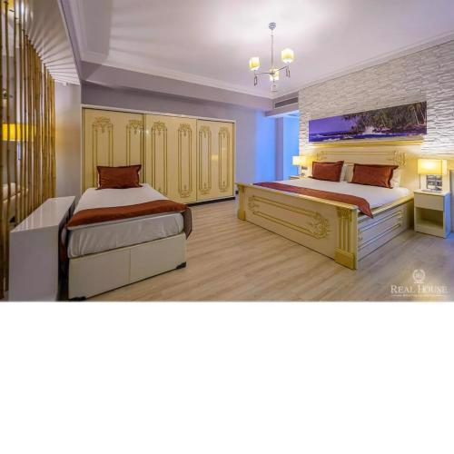 Real House Hotel