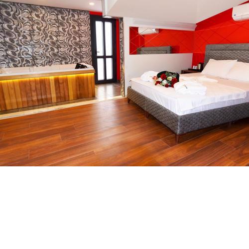 Renk Otel Karşıyaka