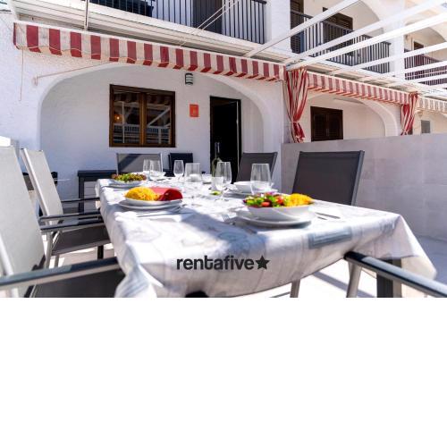rentafive Gran casa reformada Terraza