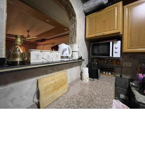 Rental Room in Apartment in Giza only Female
