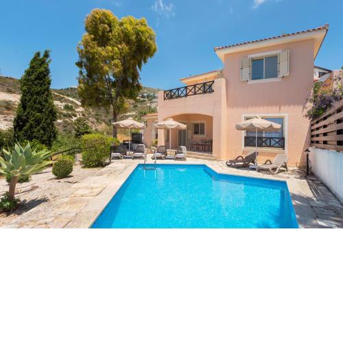 Resitour - Perneri Three Bedroom Villas