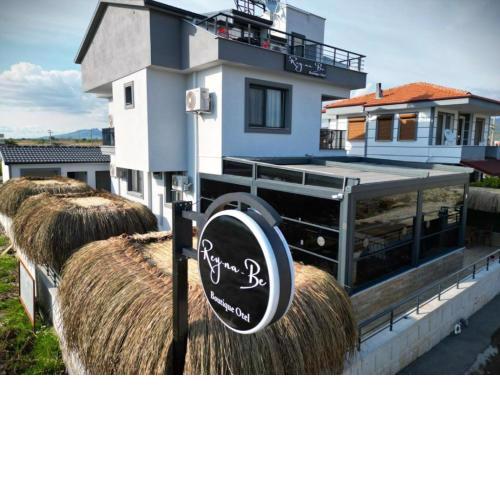 ReynaBe Boutique Hotel