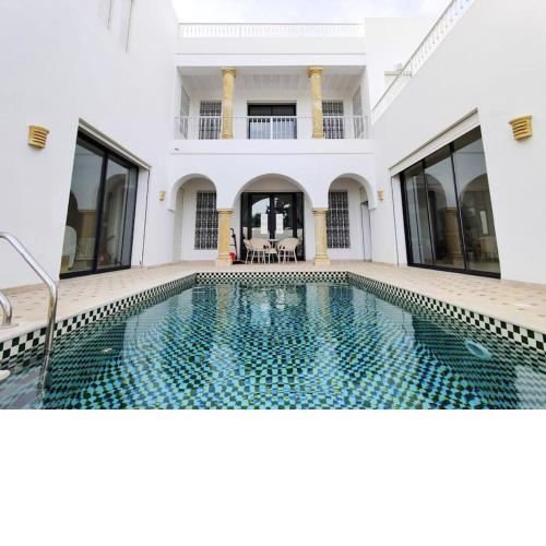 Riad De Charme avec Piscine et Jardin