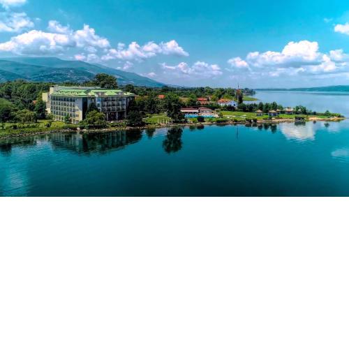 Richmond Nua Wellness Spa - Adult Only