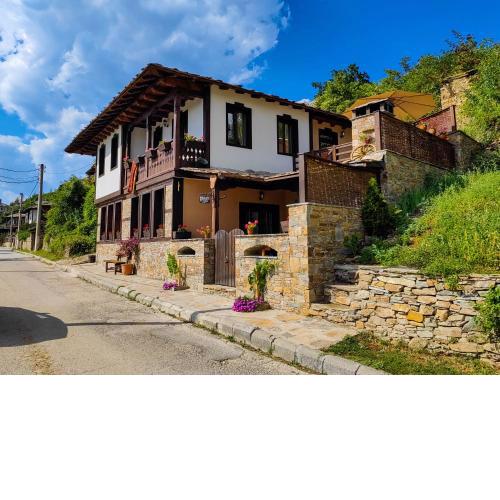 Rimovata Kashta Guest House