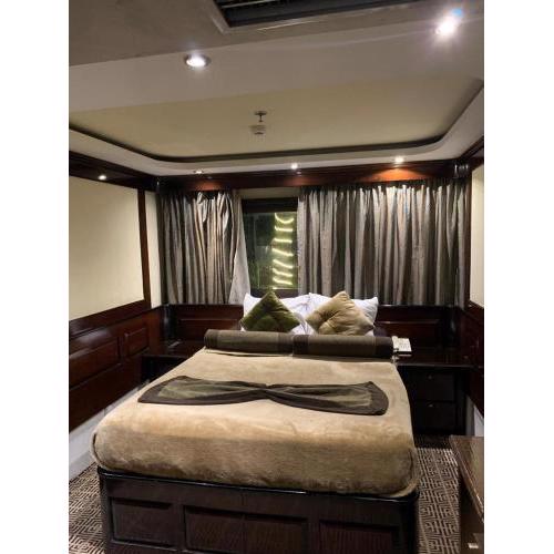 الباخرة ريفر بوت river boat