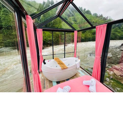 River Land Rize