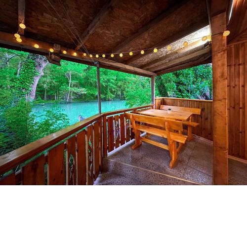 “River Romance” Villa