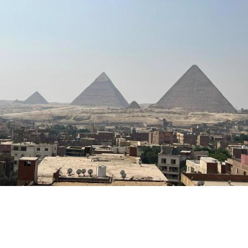 Rixsos Pyramids Inn