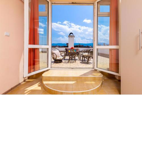 Roof top terrace maisonette