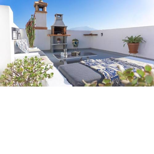 Rooftop Terrace & Panoramic Mountain View’s