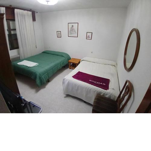 Room in Chalet - Private Double Room Toledo