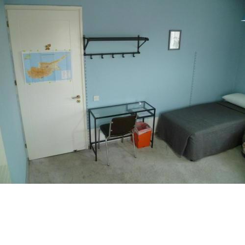 Room in Guest room - Datacom House - The Sky Blue Room