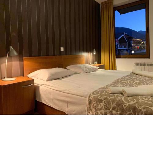 Room in Guest room - StayInn Granat Apartments - next to Gondola Lift