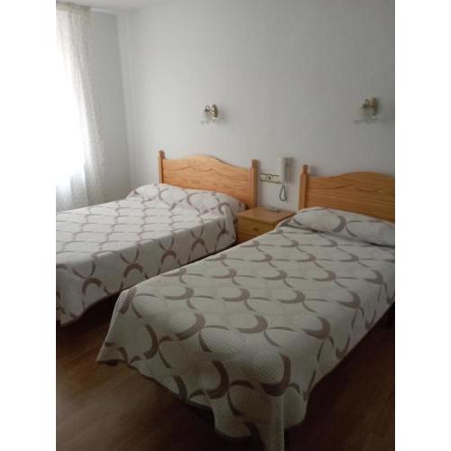 Room in Lodge - Double and single room - Pension Oria 4
