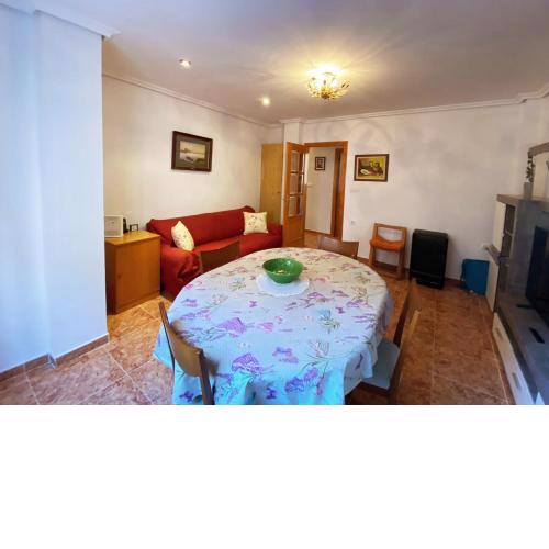 Rooms in Valencia Great Location in Shared Apartment