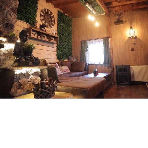 Roots Apartment