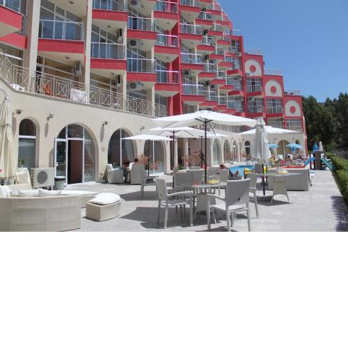 Rose Garden Omax Apartments
