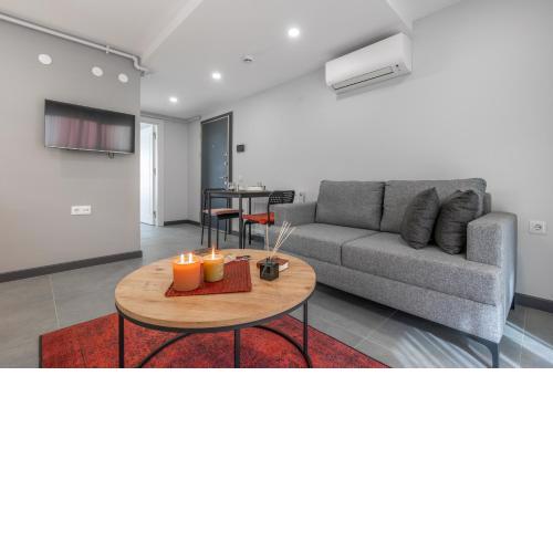 Rose Residence - Cozy Apartments Near The Beach