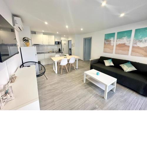 Roses Apartments Beach - 3 rooms 2baths