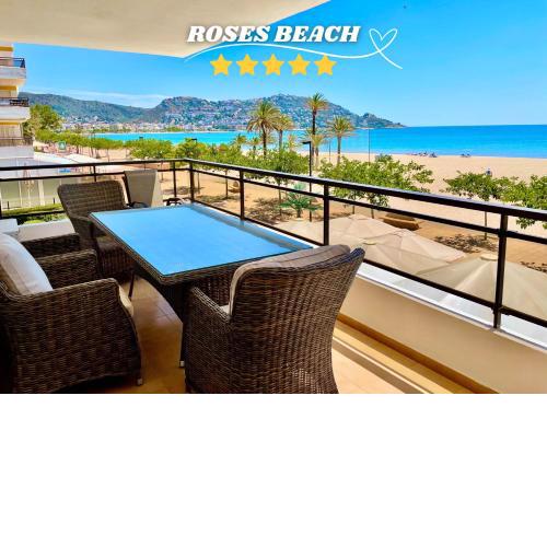 Roses Beach