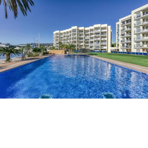 Roses con Piscina