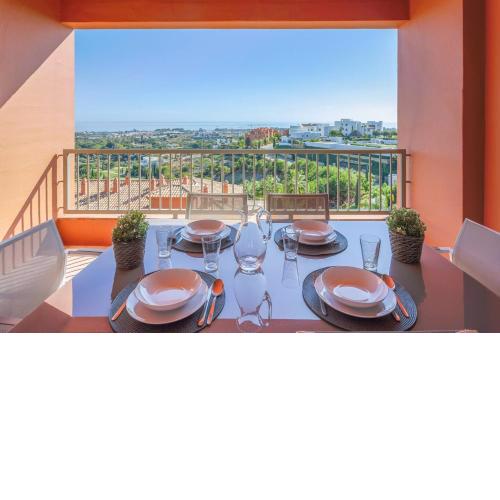 Royal Apartment w/shared pool, terrace &A/C