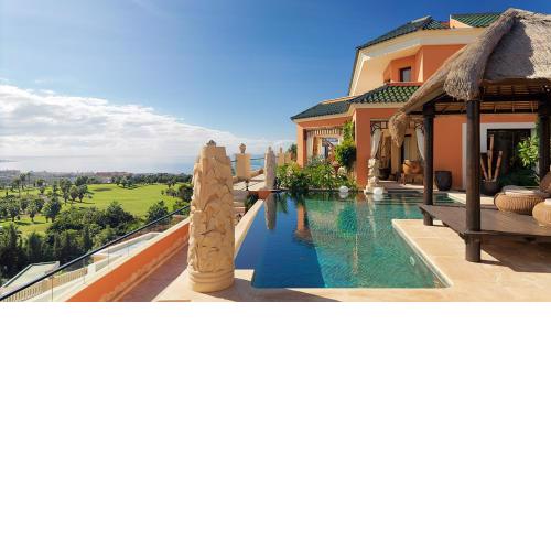 Royal Garden Villas, Luxury Hotel