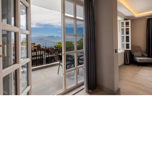Royal Hayat Hotel Old Town